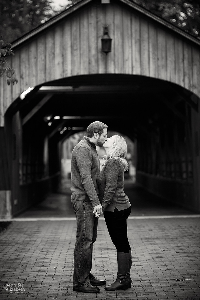 Laura & Matt: Engagement Session at Fortier Park