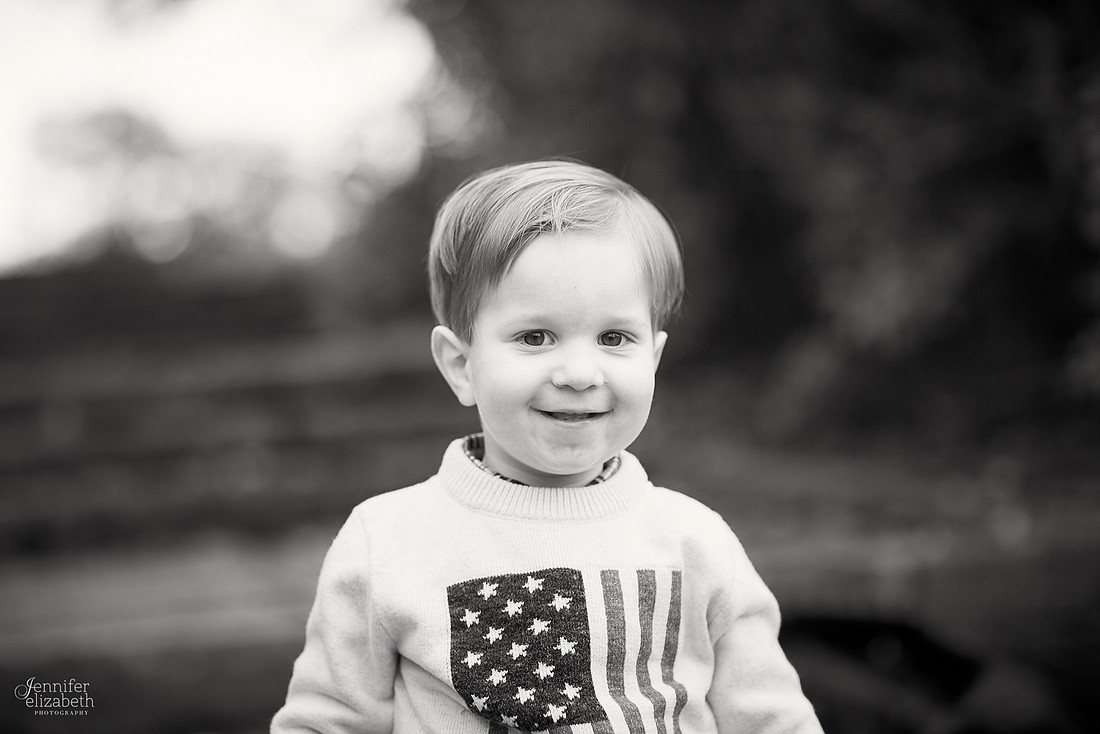 The M Family's Portrait Session at Horseshoe Lake in Shaker Heights