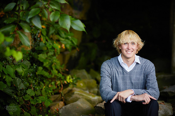 Brendan: Senior Session at Franklin Mills Riveredge Park in Kent