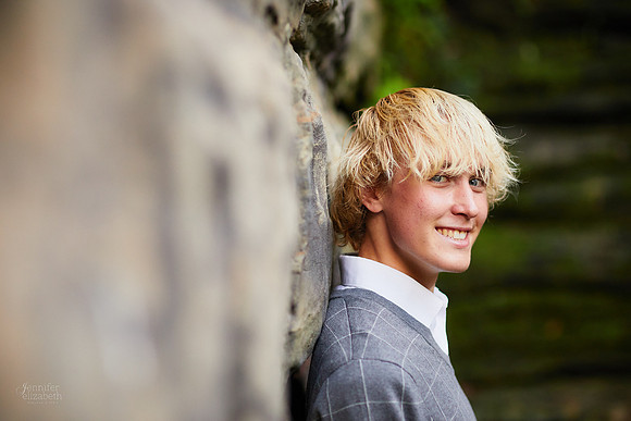 Brendan: Senior Session at Franklin Mills Riveredge Park in Kent