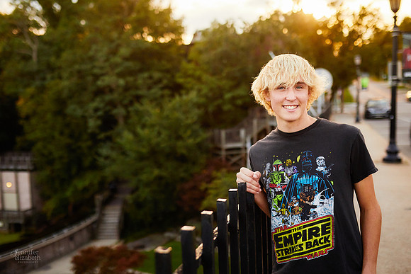 Brendan: Senior Session at Franklin Mills Riveredge Park in Kent