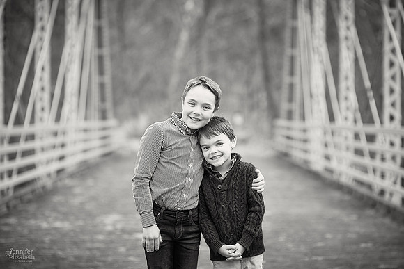 The R Family's Portrait Session in the Brecksville Reservation