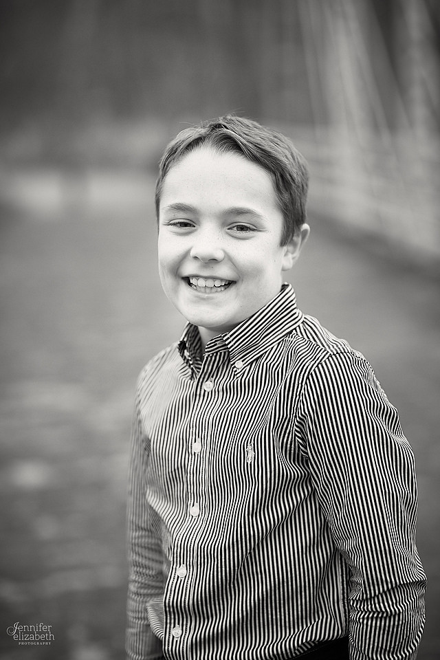 The R Family's Portrait Session in the Brecksville Reservation