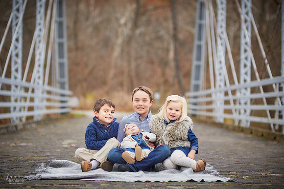 The R Family's Portrait Session in the Brecksville Reservation