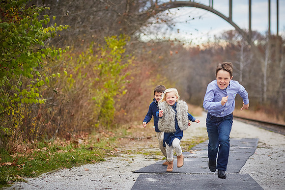 The R Family's Portrait Session in the Brecksville Reservation