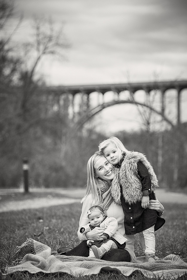 The R Family's Portrait Session in the Brecksville Reservation