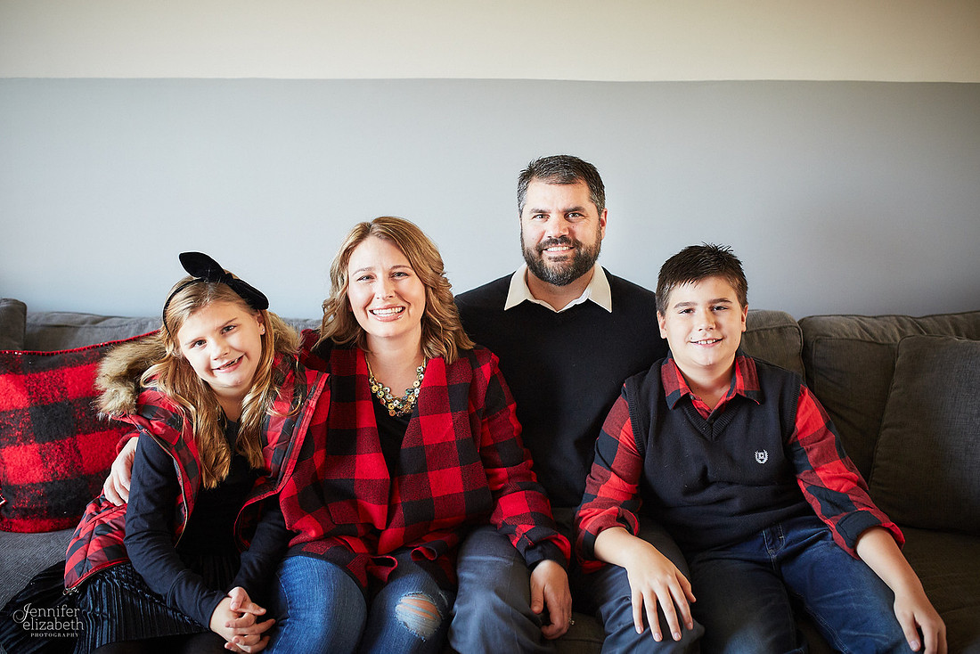 The L Family: Holiday Portrait Session in Granville, Ohio