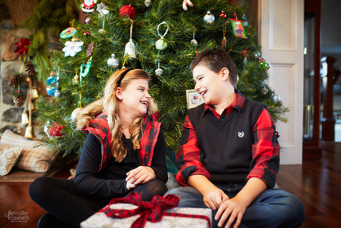 The L Family: Holiday Portrait Session in Granville, Ohio