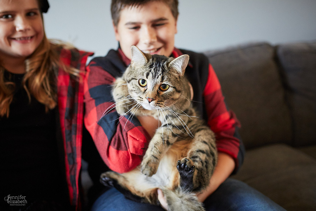The L Family: Holiday Portrait Session in Granville, Ohio