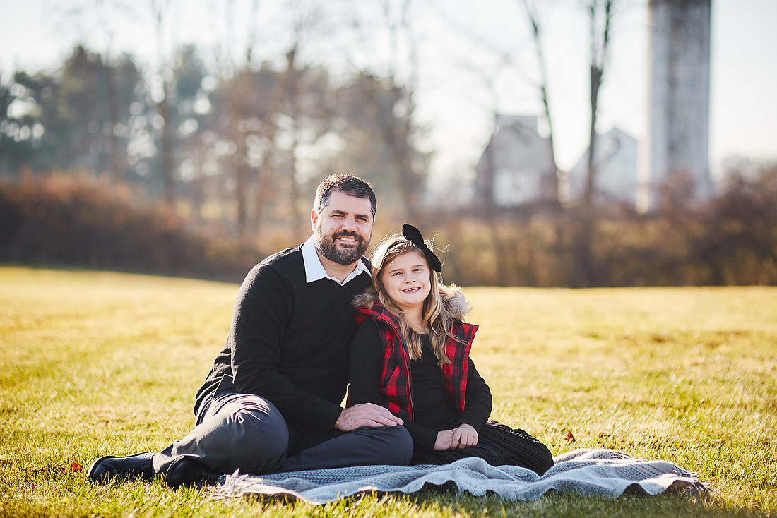 The L Family: Holiday Portrait Session in Granville, Ohio