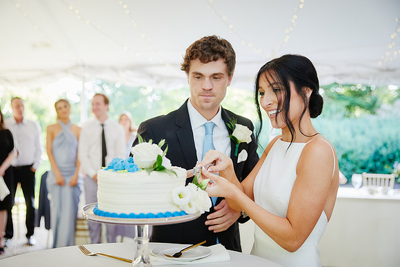 Jessica & Tim: Wedding at Orchid House Winery in Aurora, Ohio