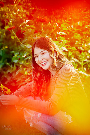 Rachel: Senior Sunflower Session at Ramseyer Farms in Wooster