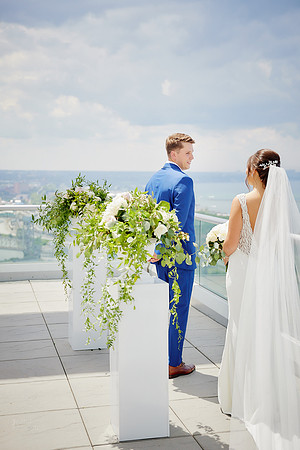 Stephanie & Tom: Wedding at Lago Custom Events at Aloft Cleveland Downtown