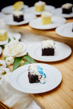 Jessica & Tim: Wedding at Orchid House Winery in Aurora, Ohio