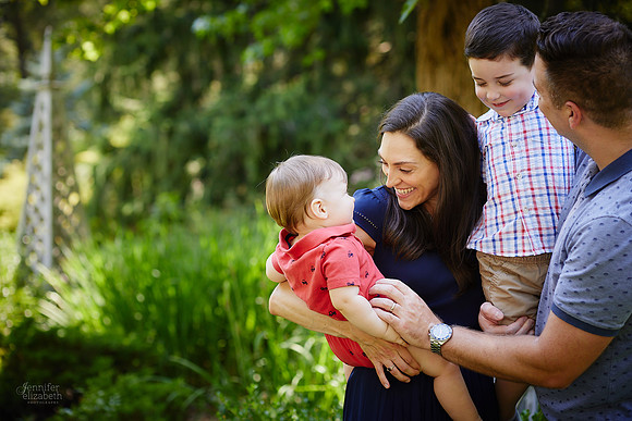 The M Family: Backyard Portrait Session in Willoughby Hills