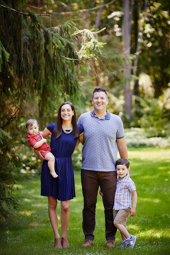 The M Family: Backyard Portrait Session in Willoughby Hills