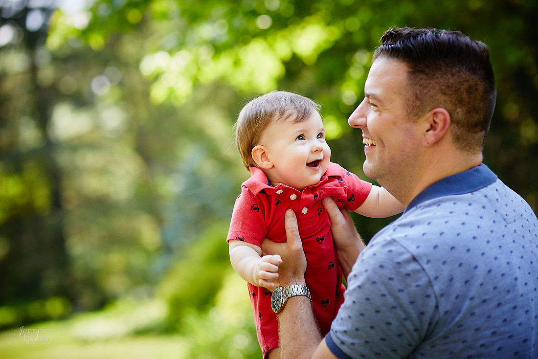 The M Family: Backyard Portrait Session in Willoughby Hills