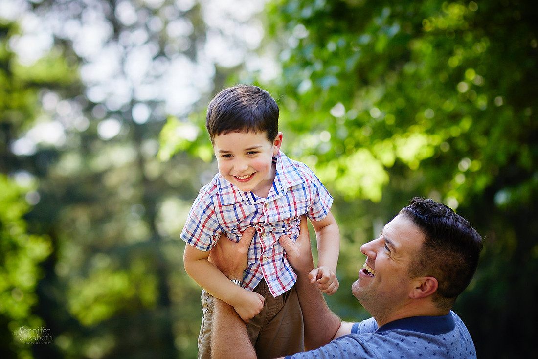 The M Family: Backyard Portrait Session in Willoughby Hills