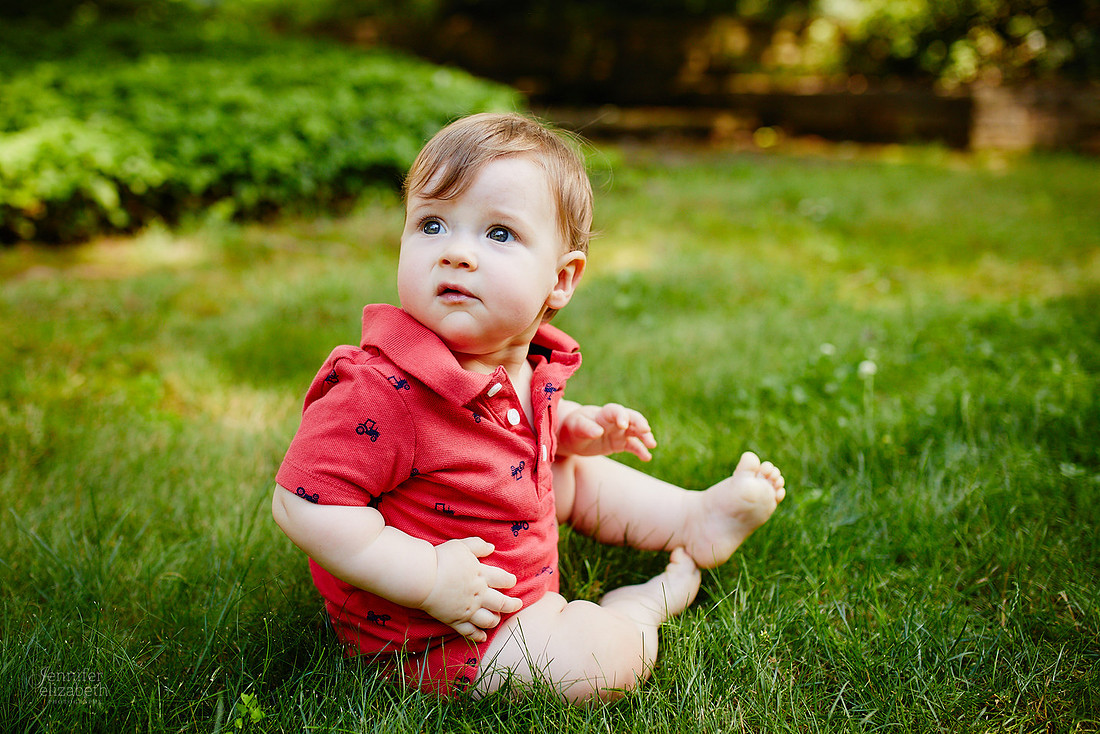 The M Family: Backyard Portrait Session in Willoughby Hills