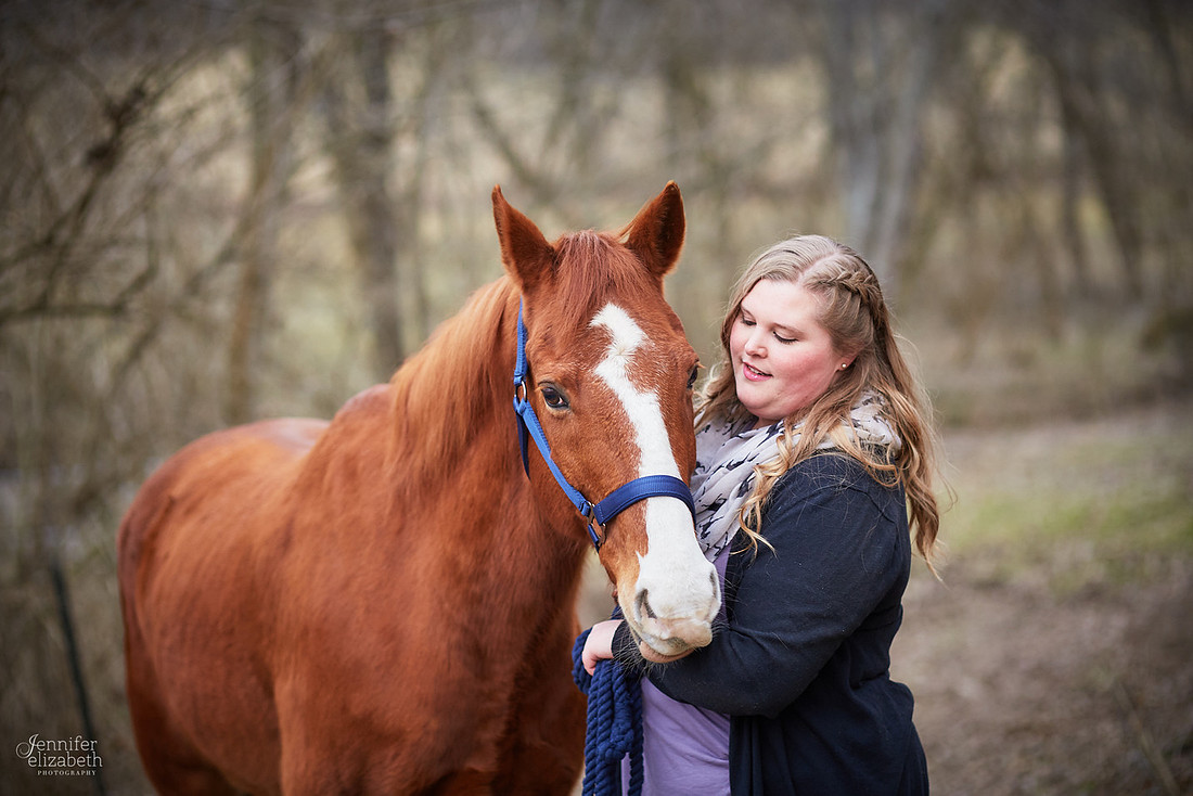 Emily & Colin: Engagement Session with Horse in Xenia, Ohio