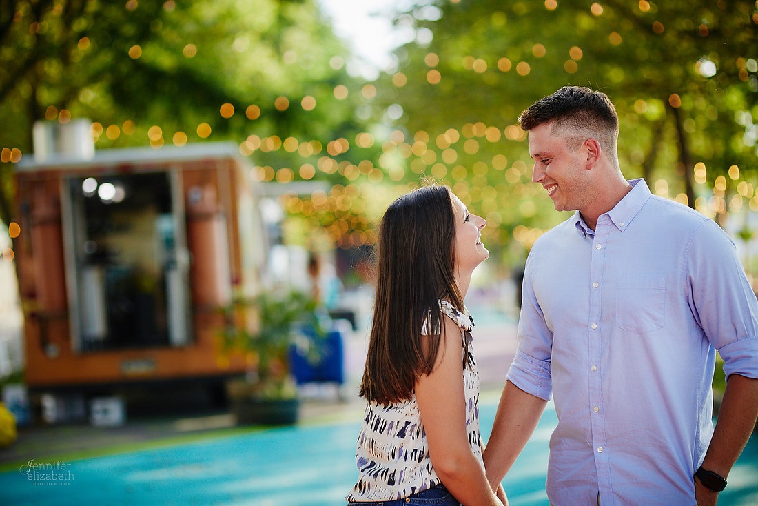 Stephanie & Tom: Pittsburgh Engagement Session at Roberto Clemente Bridge and Point State Park Fountain