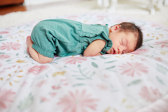Baby Kollyns: Lifestyle At Home Newborn Session in Parma