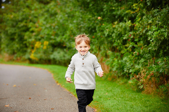 The T Family: Portrait Session at Acacia Reservation in Beachwood