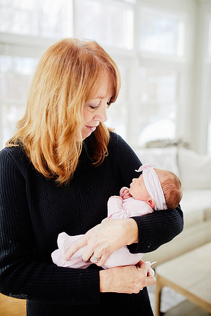Baby Margeaux: Lifestyle Newborn Session in Chagrin Falls