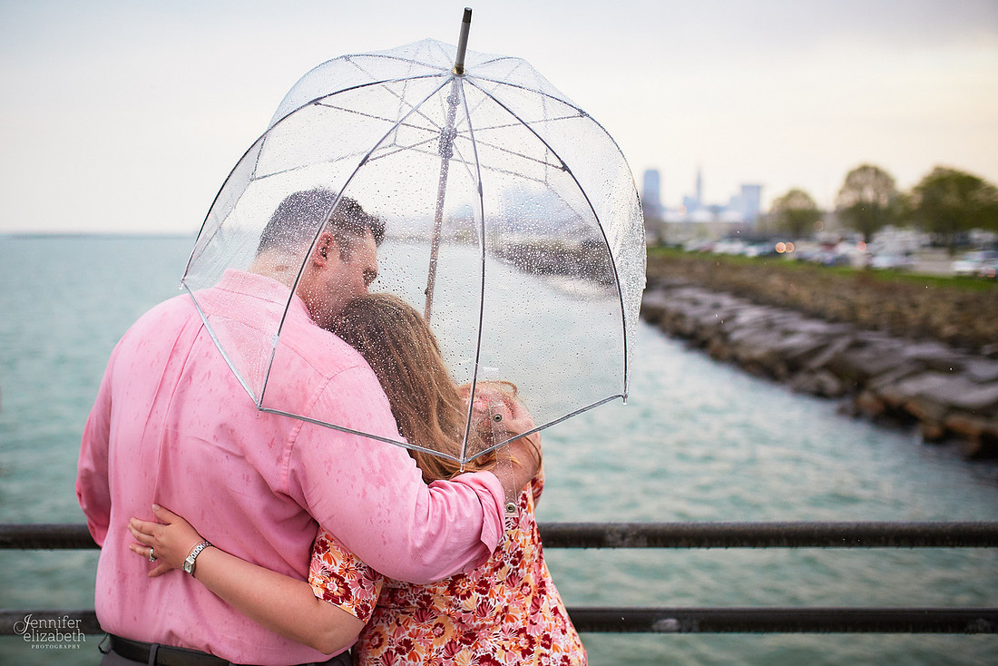 Kaitlin & Derek: Engagement Session at Edgewater Park