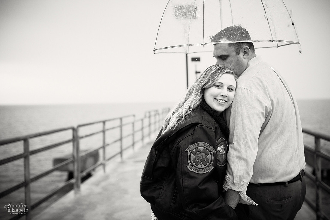 Kaitlin & Derek: Engagement Session at Edgewater Park