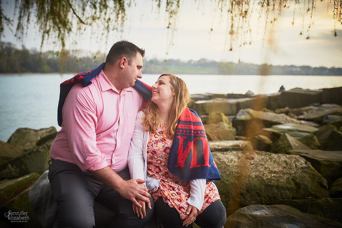 Kaitlin & Derek: Engagement Session at Edgewater Park