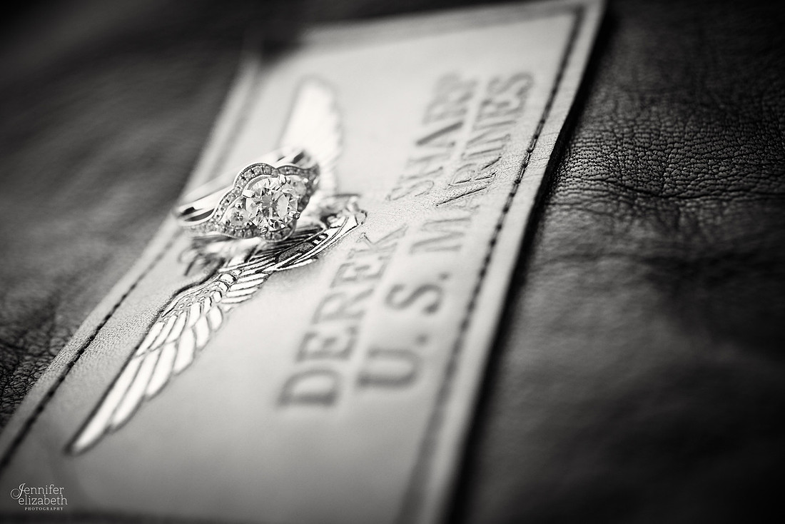 Kaitlin & Derek: Engagement Session at Edgewater Park