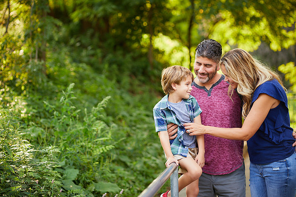 The V Family: Portrait Session at Lakewood Park in Cleveland