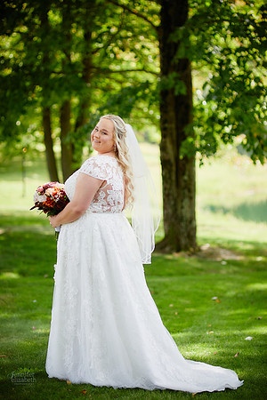 Jon & Taylor: Wedding at Sun Valley in Chagrin Falls