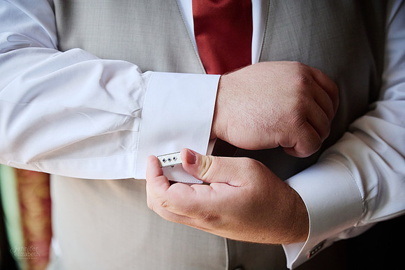 Jon & Taylor: Wedding at Sun Valley in Chagrin Falls