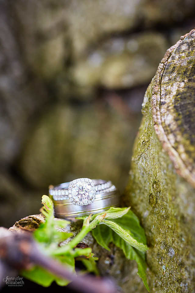 Laura & Matt: Wedding at The Vineyards at Pine Lake