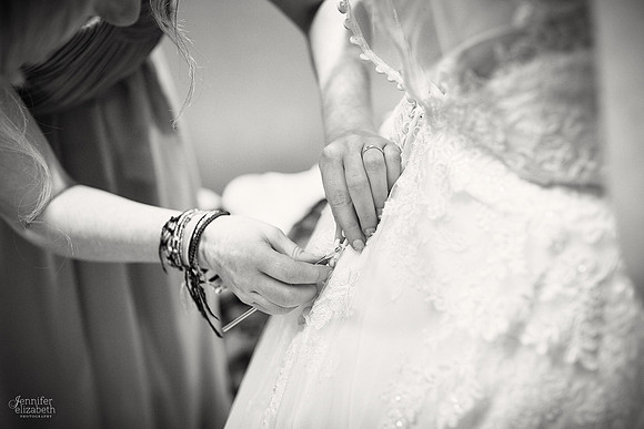 Laura & Matt: Wedding at The Vineyards at Pine Lake