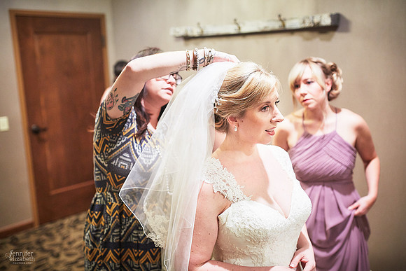 Laura & Matt: Wedding at The Vineyards at Pine Lake