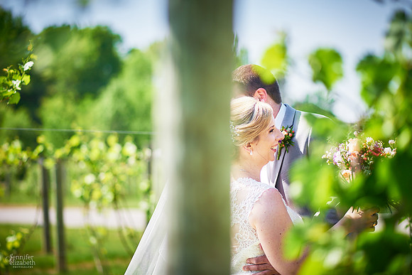 Laura & Matt: Wedding at The Vineyards at Pine Lake