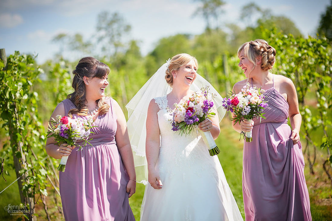 Laura & Matt: Wedding at The Vineyards at Pine Lake