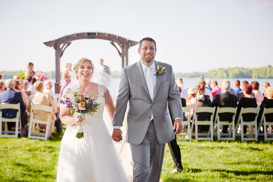 Laura & Matt: Wedding at The Vineyards at Pine Lake