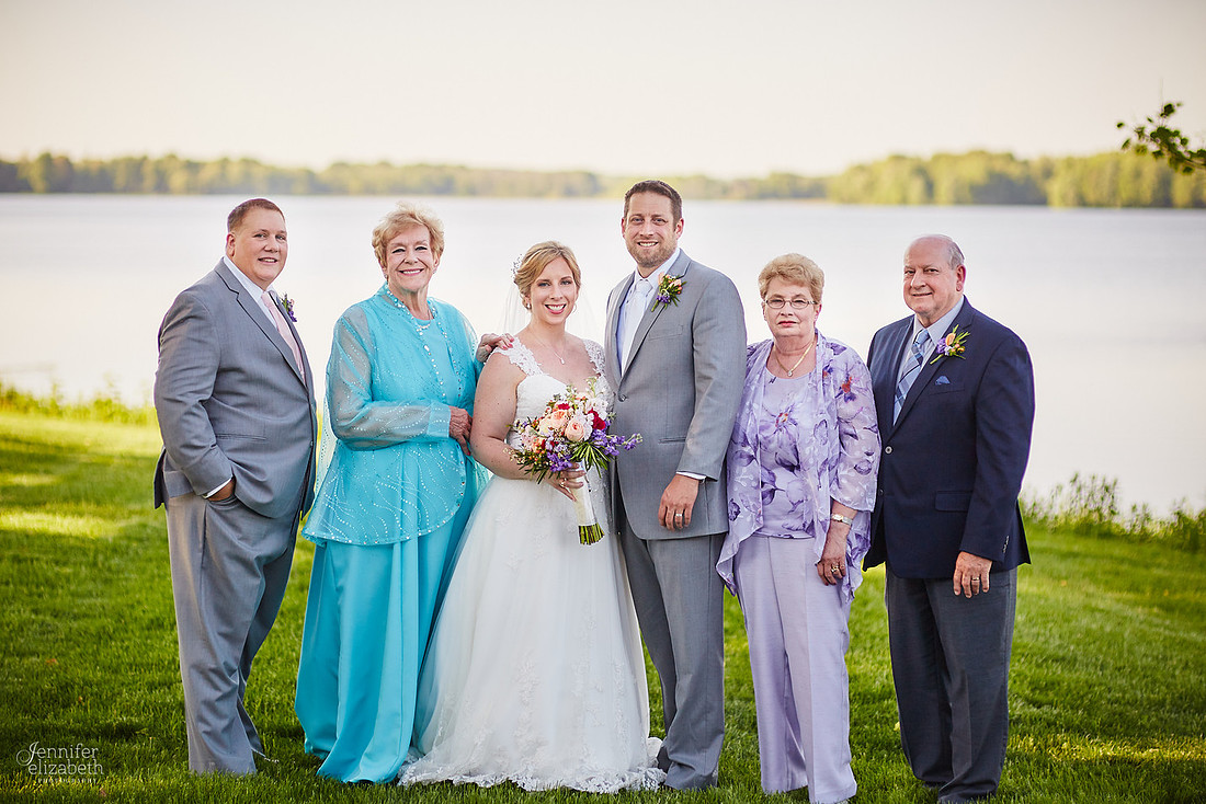 Laura & Matt: Wedding at The Vineyards at Pine Lake