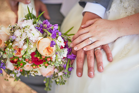 Laura & Matt: Wedding at The Vineyards at Pine Lake