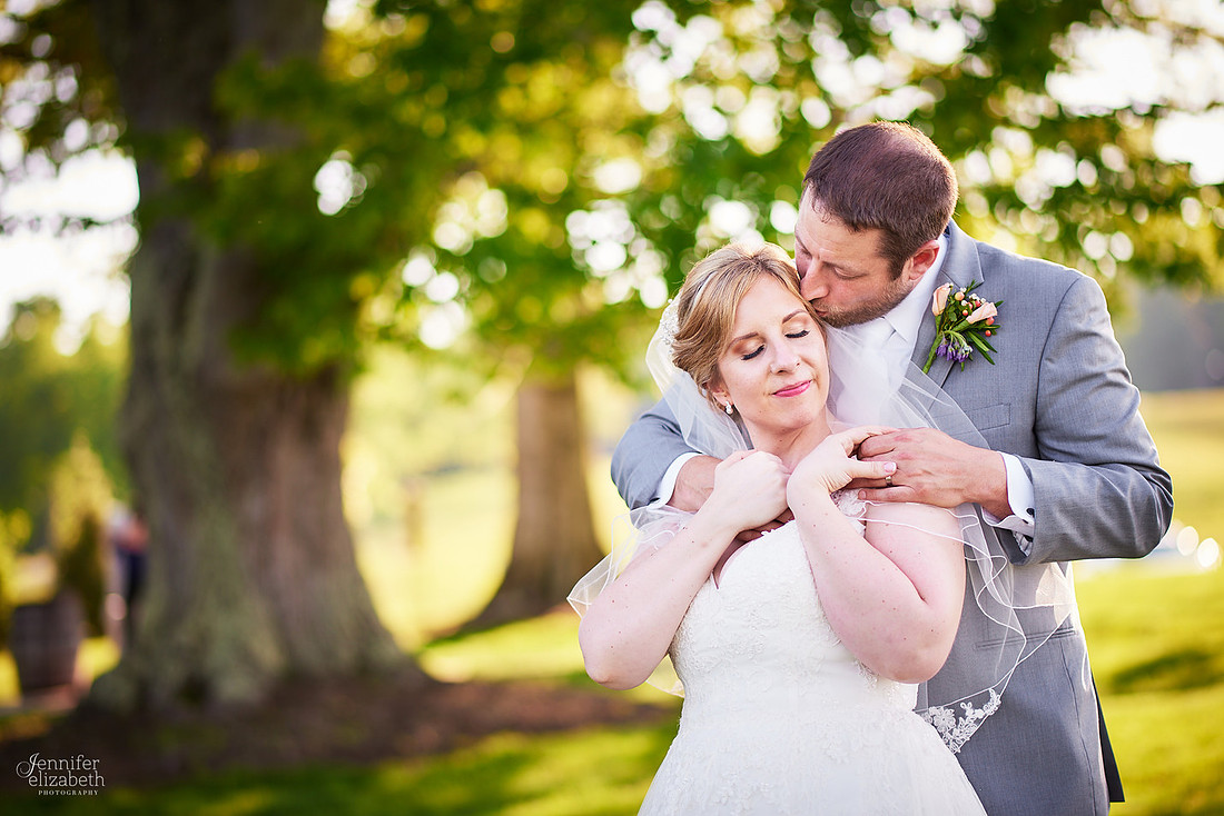 Laura & Matt: Wedding at The Vineyards at Pine Lake