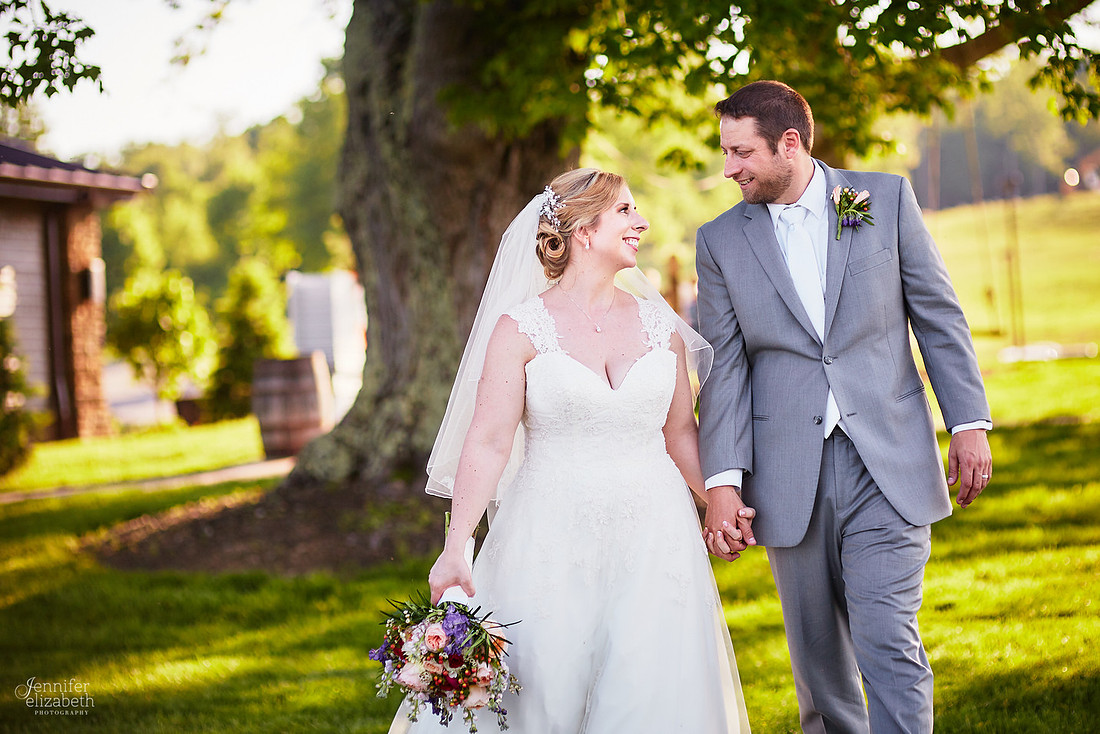 Laura & Matt: Wedding at The Vineyards at Pine Lake