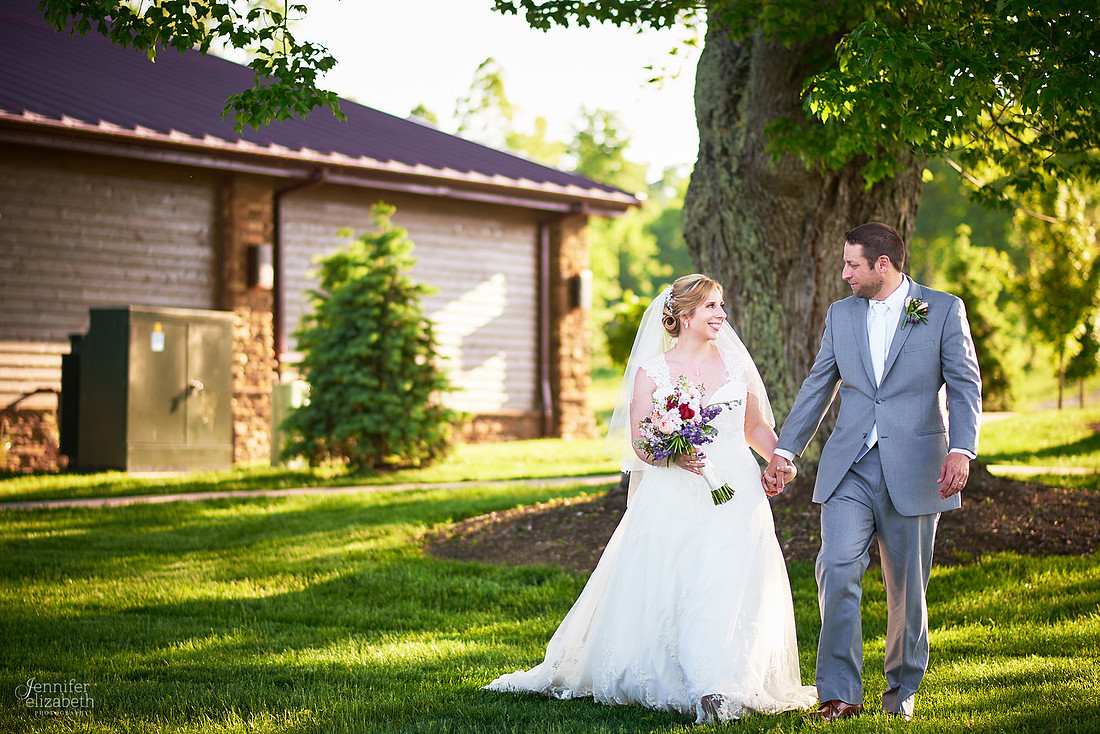 Laura & Matt: Wedding at The Vineyards at Pine Lake