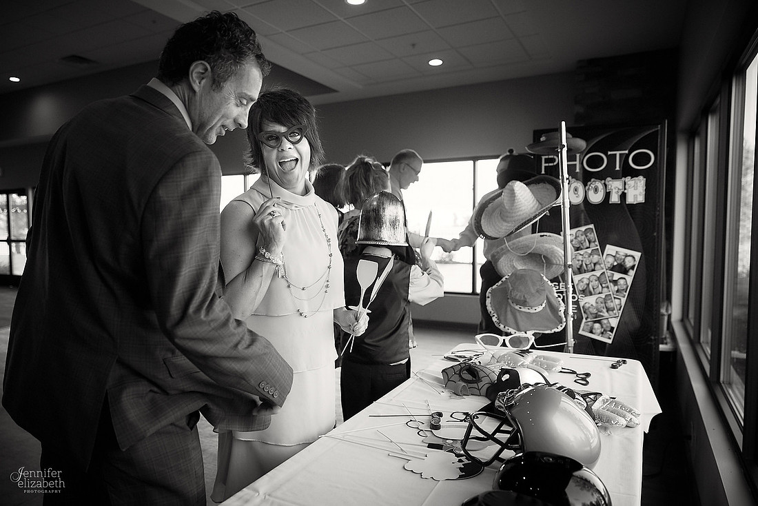 Laura & Matt: Wedding at The Vineyards at Pine Lake