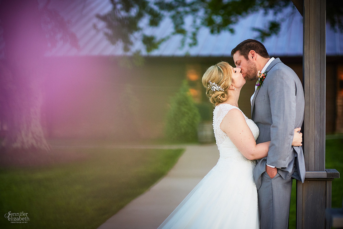 Laura & Matt: Wedding at The Vineyards at Pine Lake