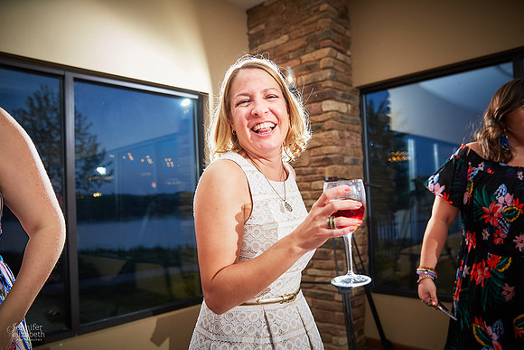Laura & Matt: Wedding at The Vineyards at Pine Lake