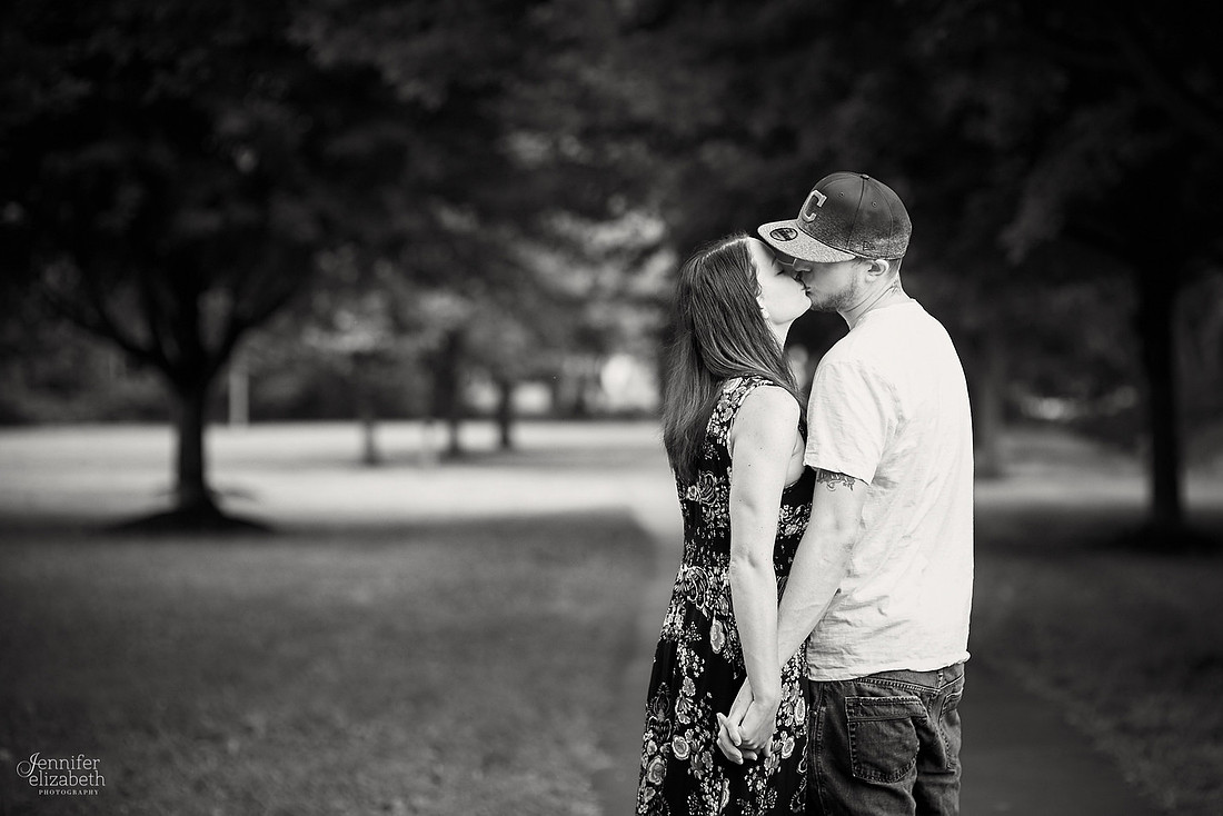 Hannah & Ryan: Engagement at Price Park in North Canton